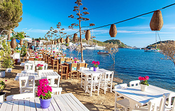 Seafront cafes and restaurants in Bodrum