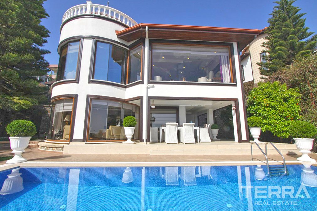 Stunning Villa with Panoramic Sea and City Views in Alanya Bektaş - 22809