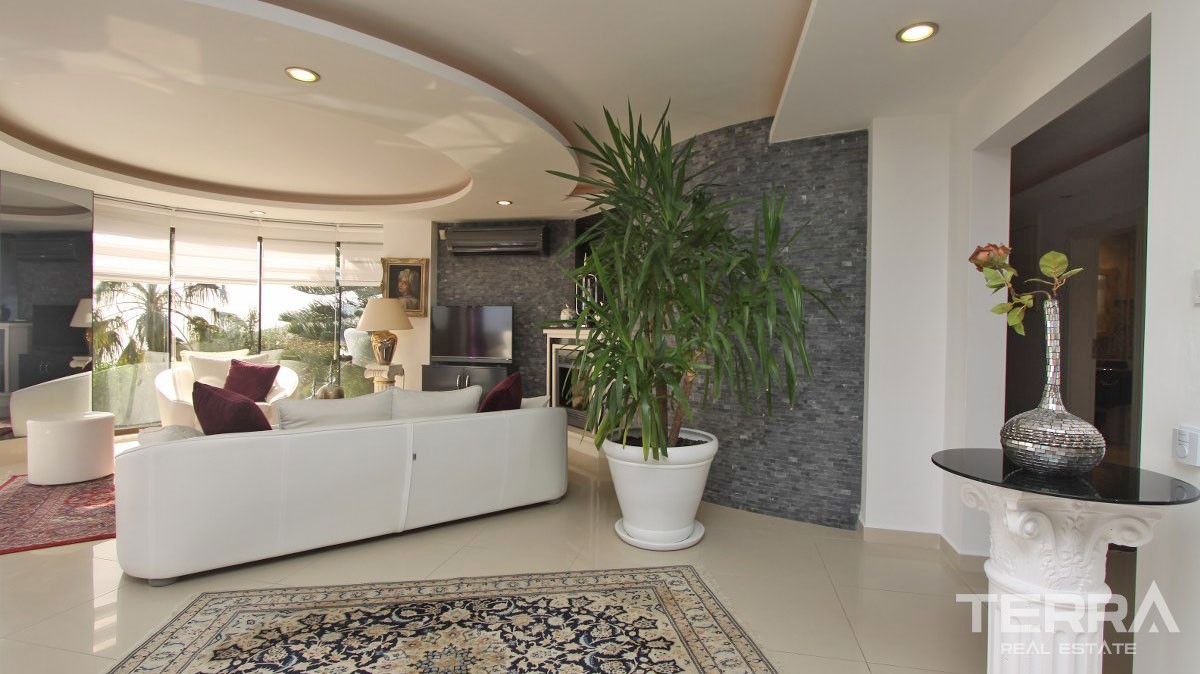 Stunning Villa with Panoramic Sea and City Views in Alanya Bektaş - 22827