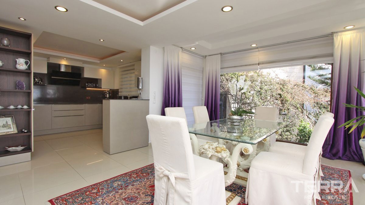 Stunning Villa with Panoramic Sea and City Views in Alanya Bektaş - 22829