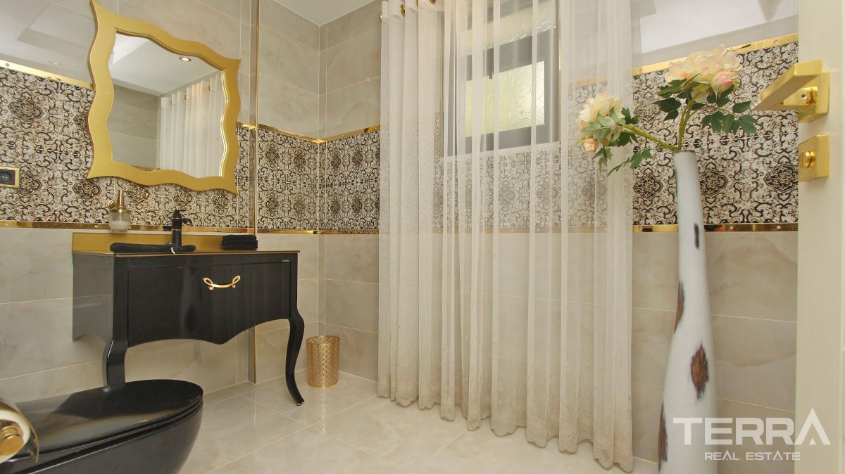Stunning Villa with Panoramic Sea and City Views in Alanya Bektaş - 22843