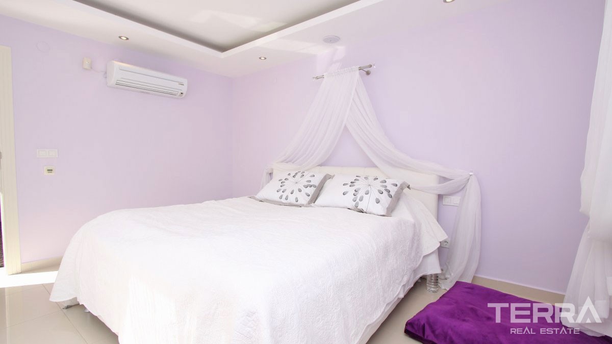 Stunning Villa with Panoramic Sea and City Views in Alanya Bektaş - 22853