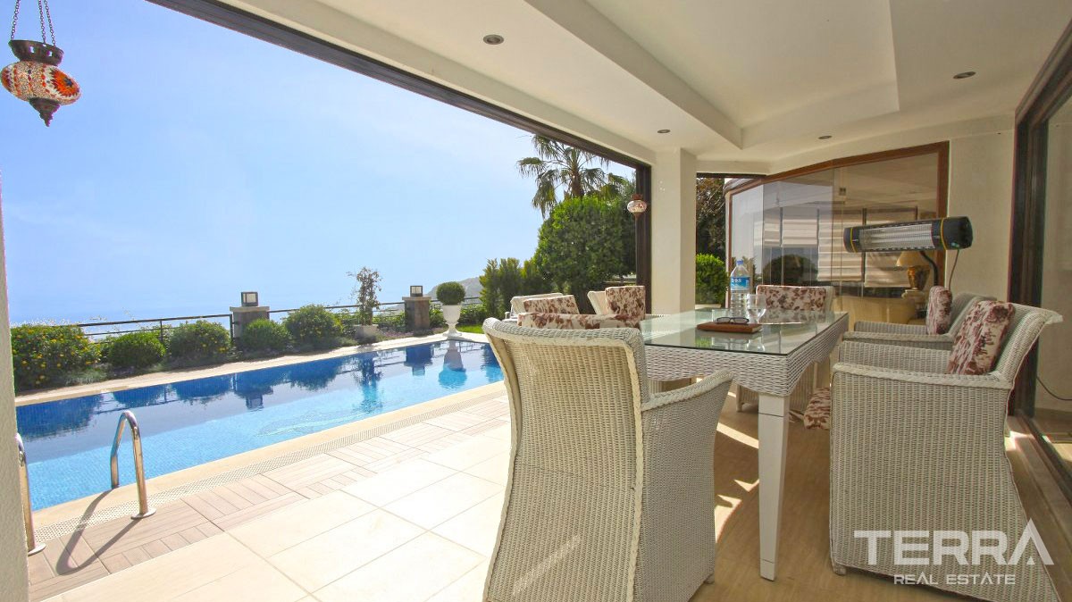 Stunning Villa with Panoramic Sea and City Views in Alanya Bektaş - 22876