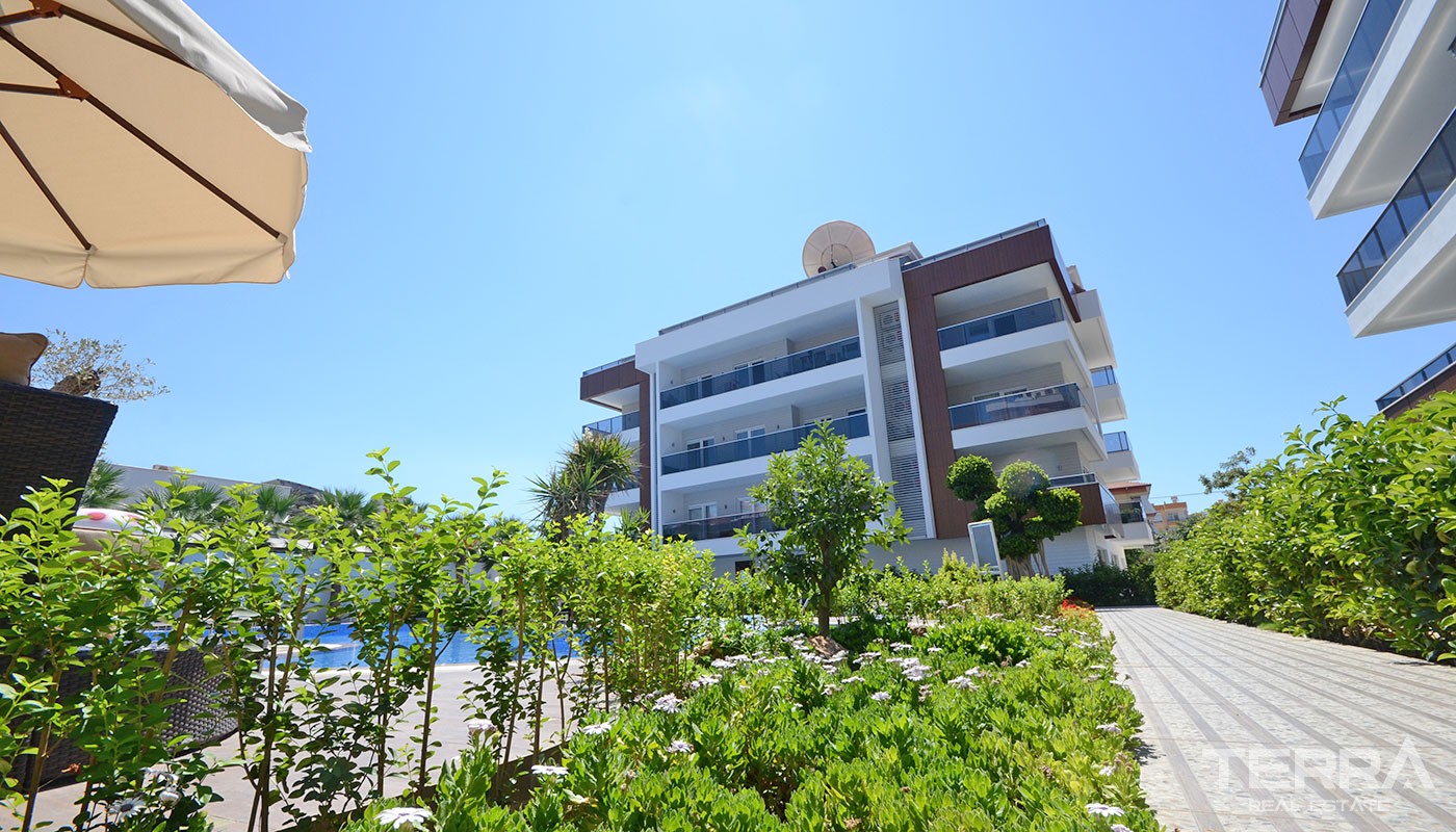 Exclusive Penthouse Apartment in Alanya with Unique Design & Features - 22760