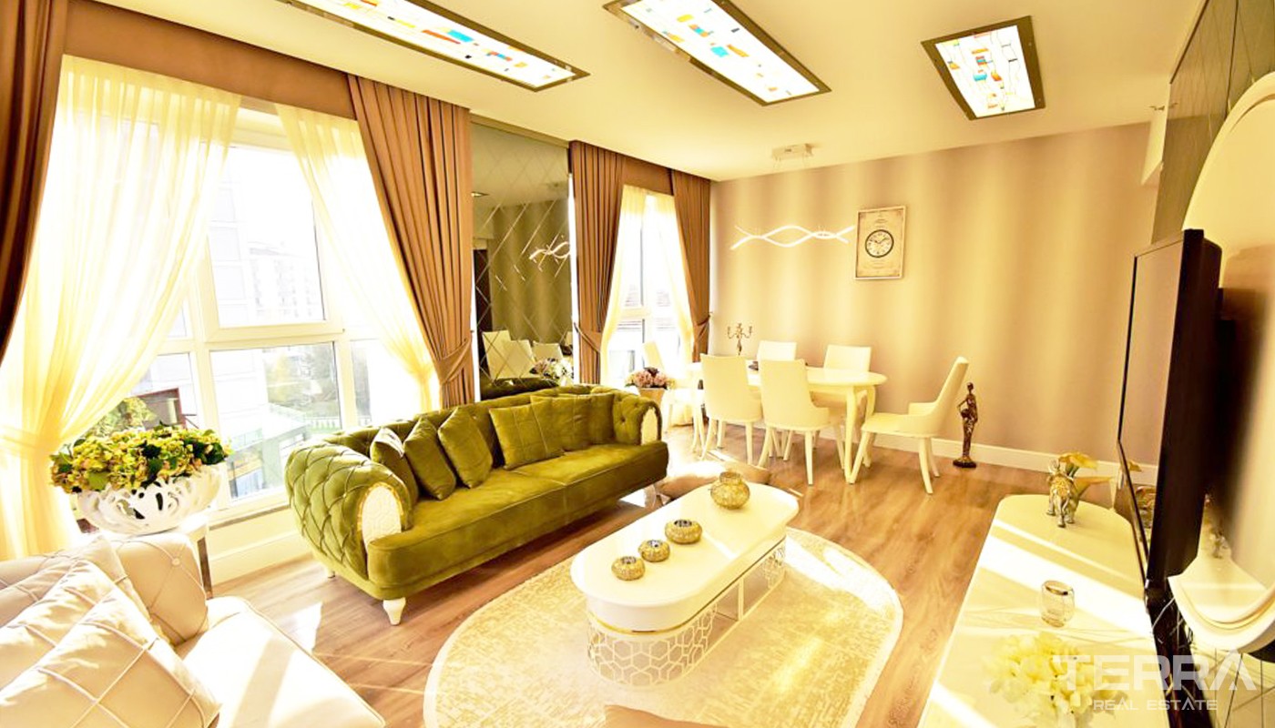 Appartements à Istanbul Proches de l'Autoroute E-5 et du Métro - 22796