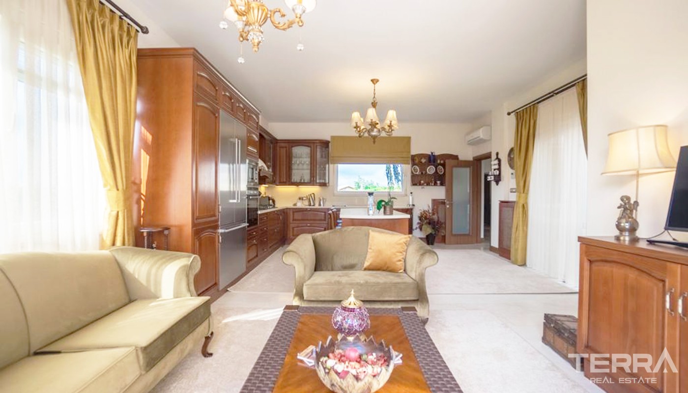 Luxury Villas with Private Pool in Istanbul Büyükçekmece - 23018