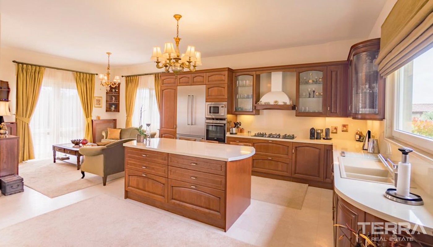 Luxury Villas with Private Pool in Istanbul Büyükçekmece - 23021