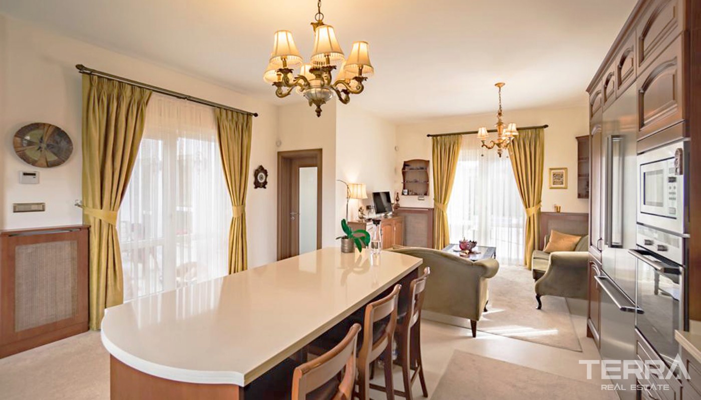 Luxury Villas with Private Pool in Istanbul Büyükçekmece - 23022
