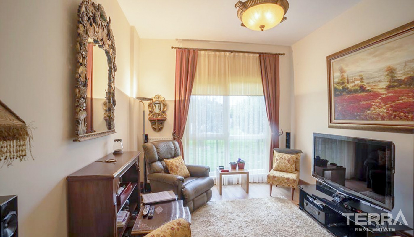 Luxury Villas with Private Pool in Istanbul Büyükçekmece - 23028