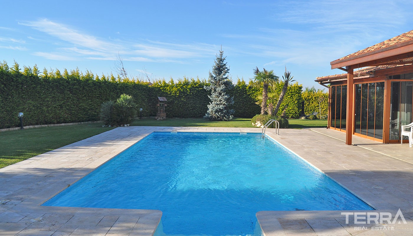 Luxury Villas with Private Pool in Istanbul Büyükçekmece - 23079