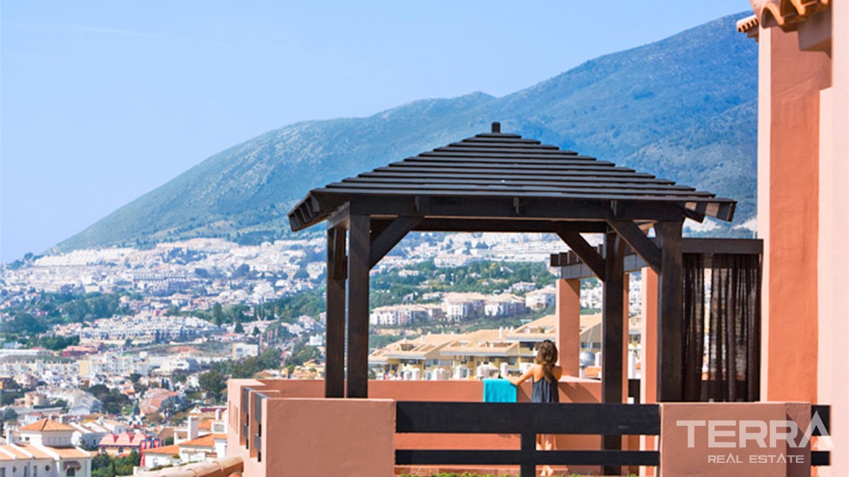 Key-ready Apartments Close to All Amenities in Benalmádena Málaga - 23295