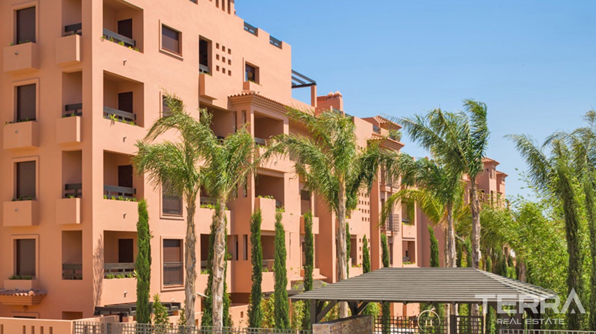 Key-ready Apartments Close to All Amenities in Benalmádena Málaga