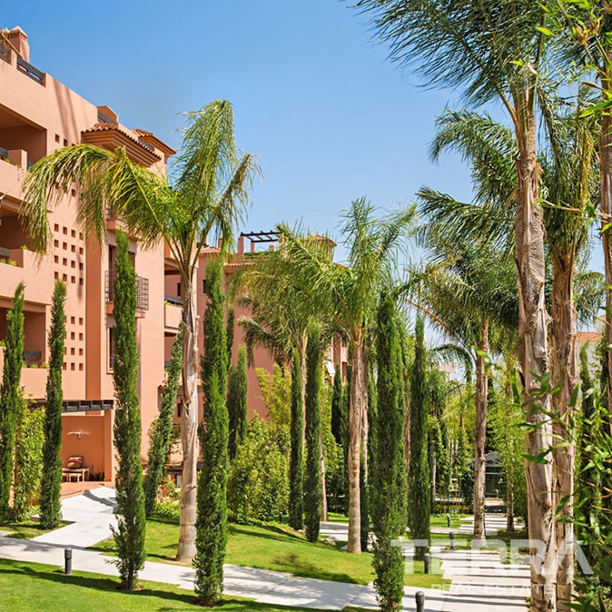 Key-ready Apartments Close to All Amenities in Benalmádena Málaga - 23305