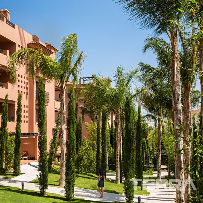 Key-ready Apartments Close to All Amenities in Benalmádena Málaga - 23306