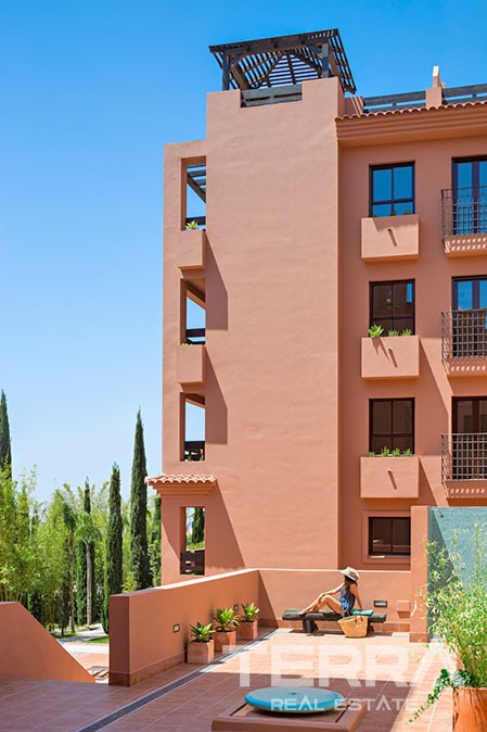 Key-ready Apartments Close to All Amenities in Benalmádena Málaga - 23308