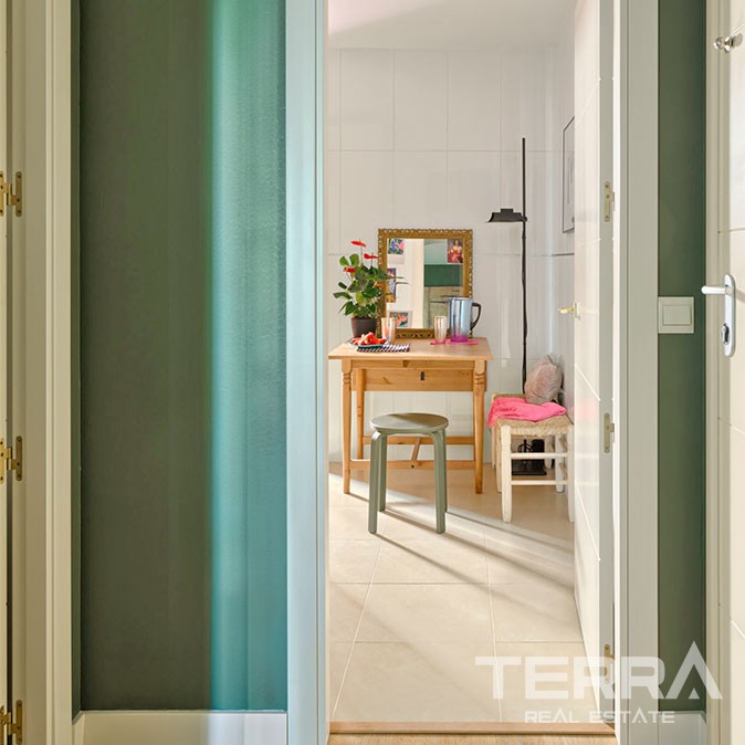 Key-ready Apartments Close to All Amenities in Benalmádena Málaga - 23330