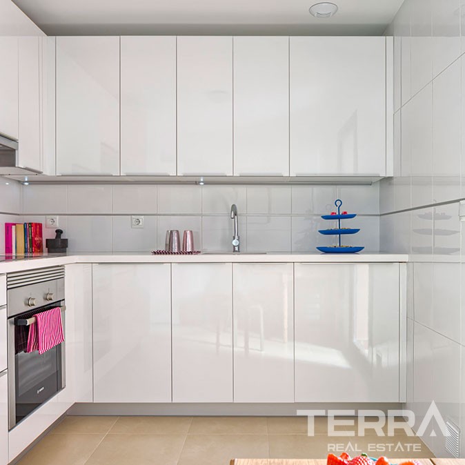Key-ready Apartments Close to All Amenities in Benalmádena Málaga - 23333