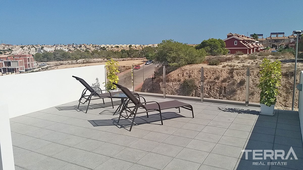 Villas with Private Pool in Villamartin Orihuela Close to Golf Courses - 23417
