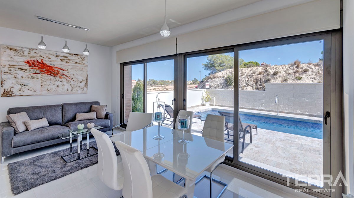 Villas with Private Pool in Villamartin Orihuela Close to Golf Courses - 23421