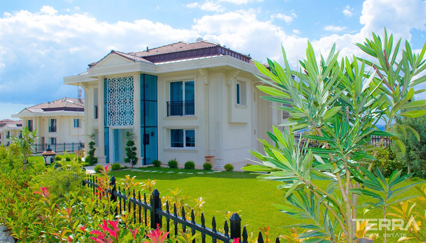 Spectacular Fully Equipped Villas Overlooking the Lake in Istanbul - 23510