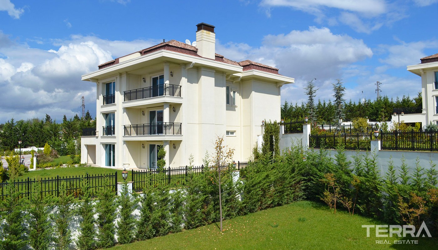 Spectacular Fully Equipped Villas Overlooking the Lake in Istanbul - 23511