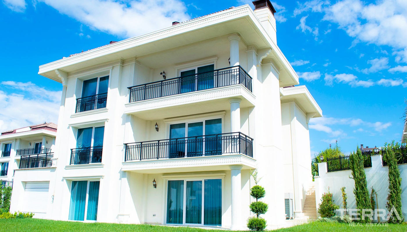 Spectacular Fully Equipped Villas Overlooking the Lake in Istanbul - 23512