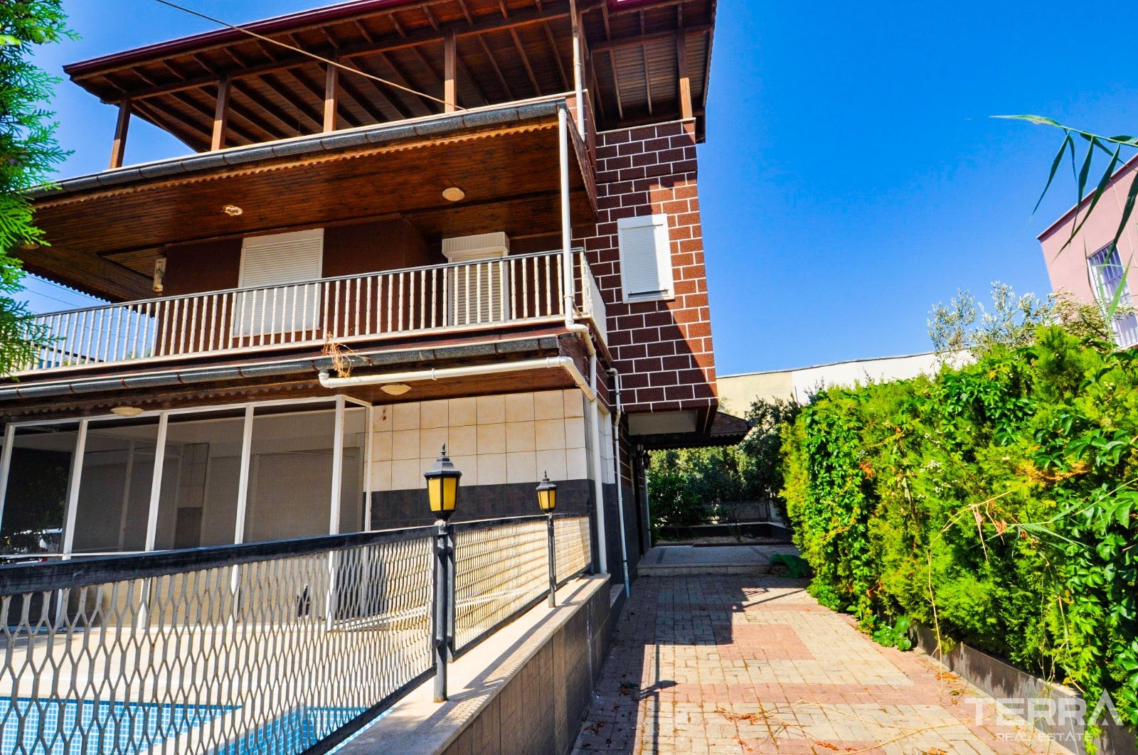 Villa som endast ligger 150 m till havet i Alanya Konaklı - 24133