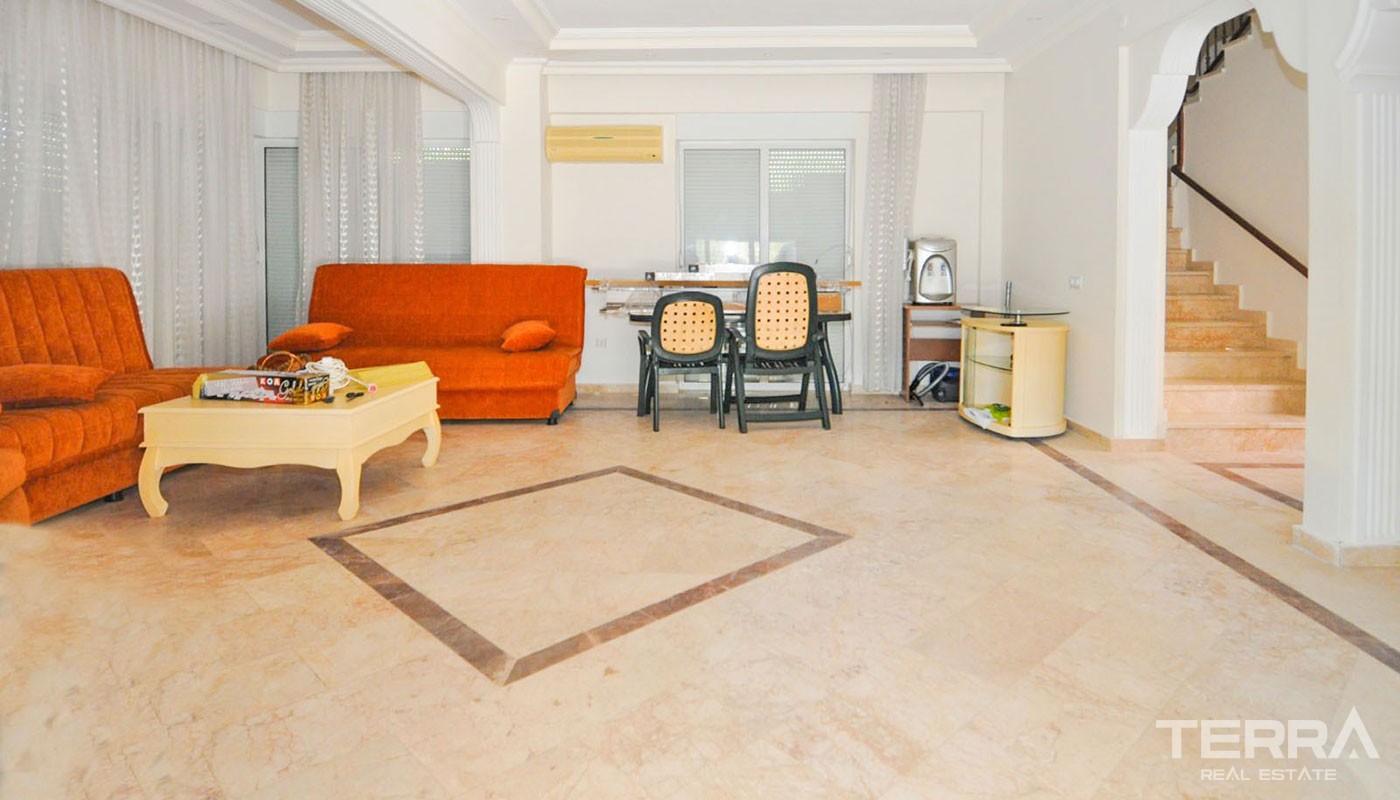 Villa som endast ligger 150 m till havet i Alanya Konaklı - 24139