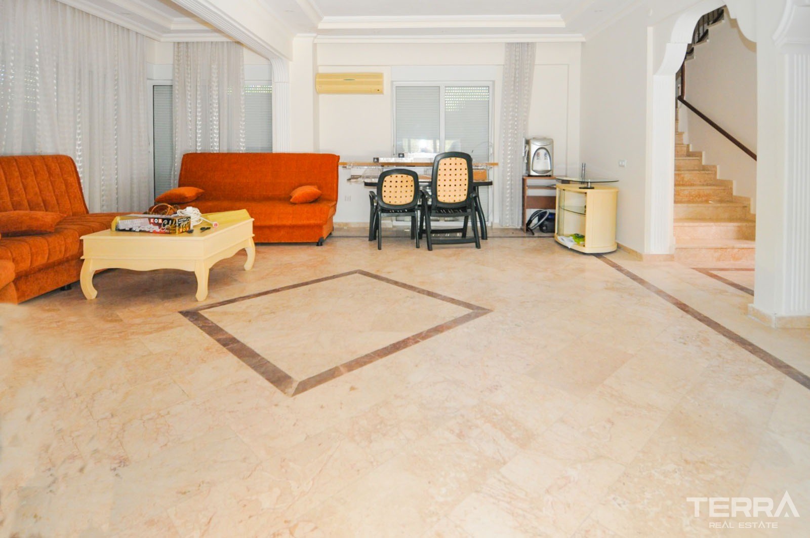 Villa som endast ligger 150 m till havet i Alanya Konaklı - 24146