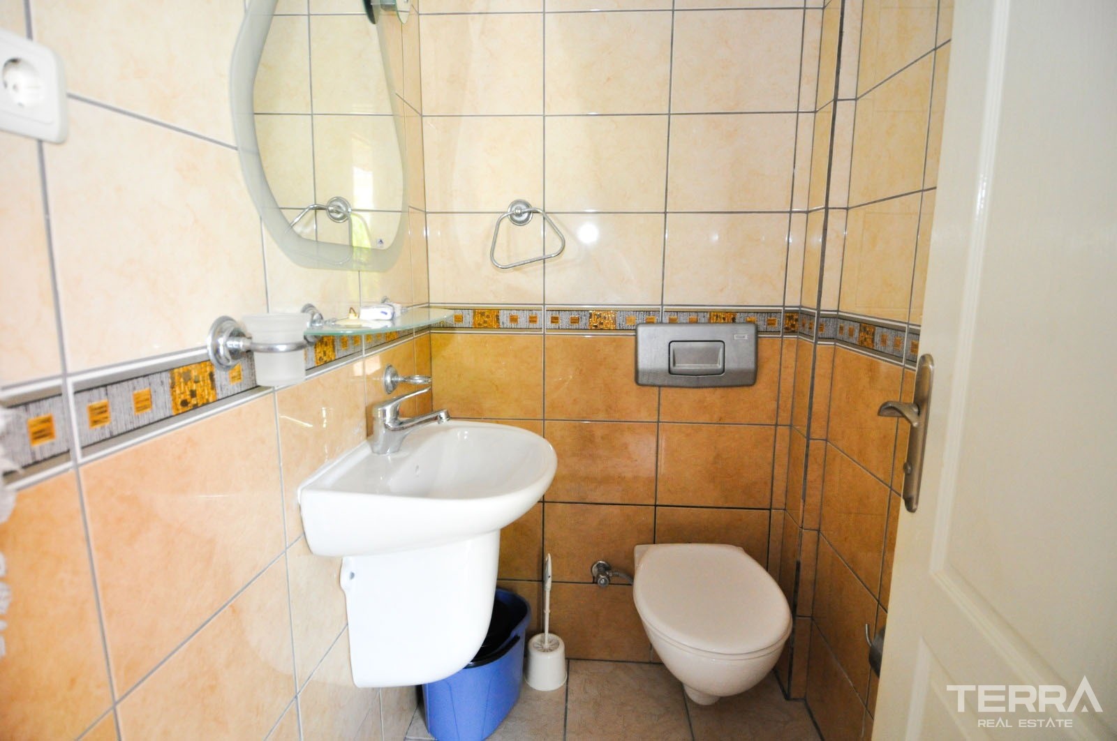 Villa som endast ligger 150 m till havet i Alanya Konaklı - 24148