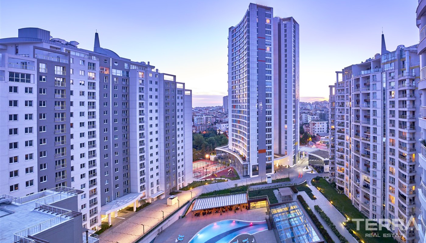 Sea and Islands View Istanbul Apartments in Nuvo Dragos in Maltepe - 24073