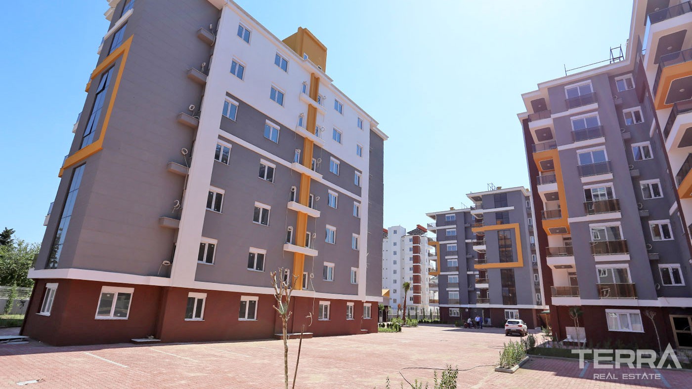 Budget Apartments with Private Hobby Garden in Antalya Kepez - 29643