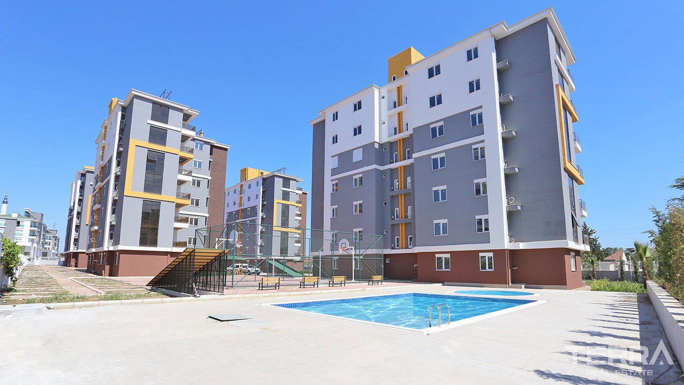 Budget Apartments with Private Hobby Garden in Antalya Kepez - 29646