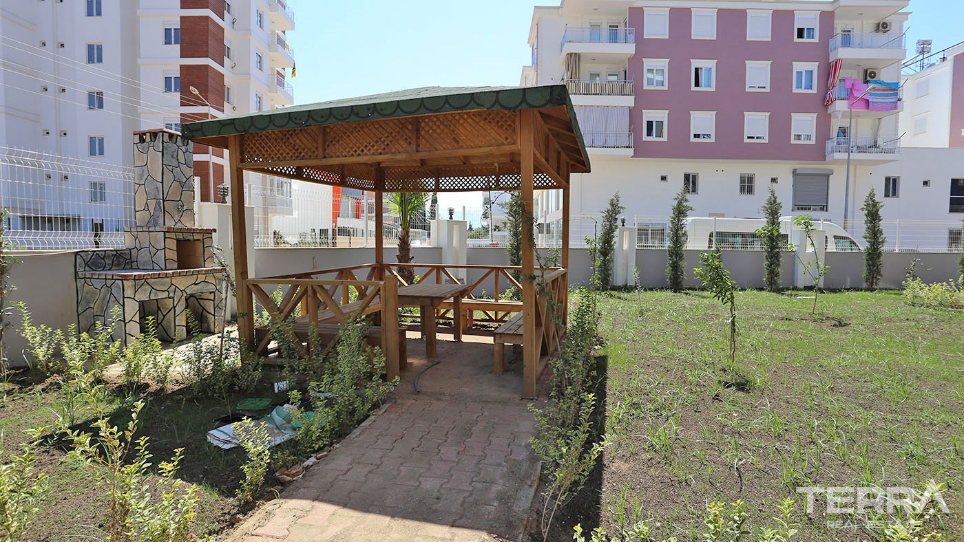 Budget Apartments with Private Hobby Garden in Antalya Kepez - 29647