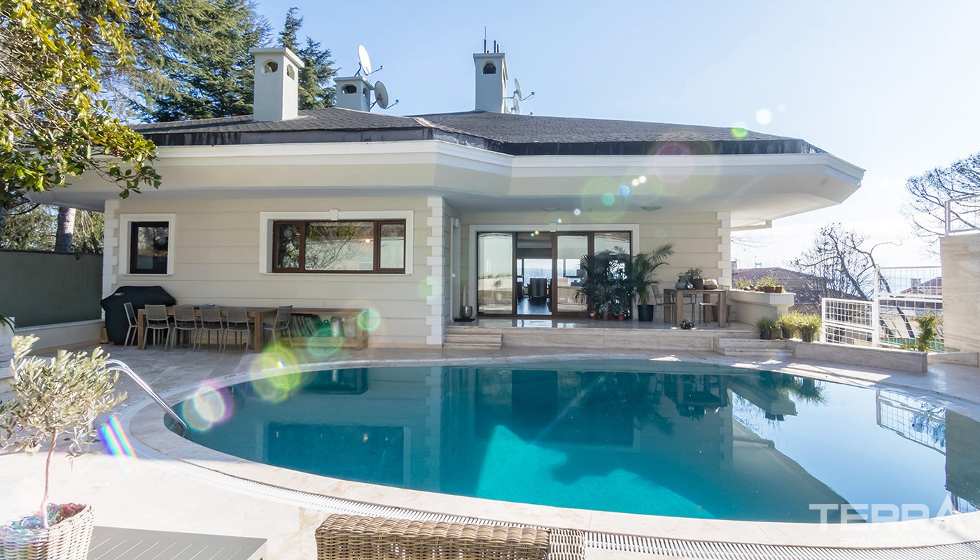 Elegant Villas for Sale in Istanbul with Astonishing Bosphorus View - 24291
