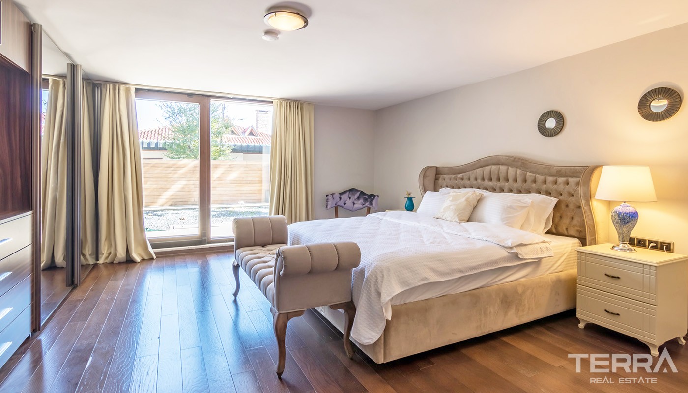 Elegant Villas for Sale in Istanbul with Astonishing Bosphorus View - 24310