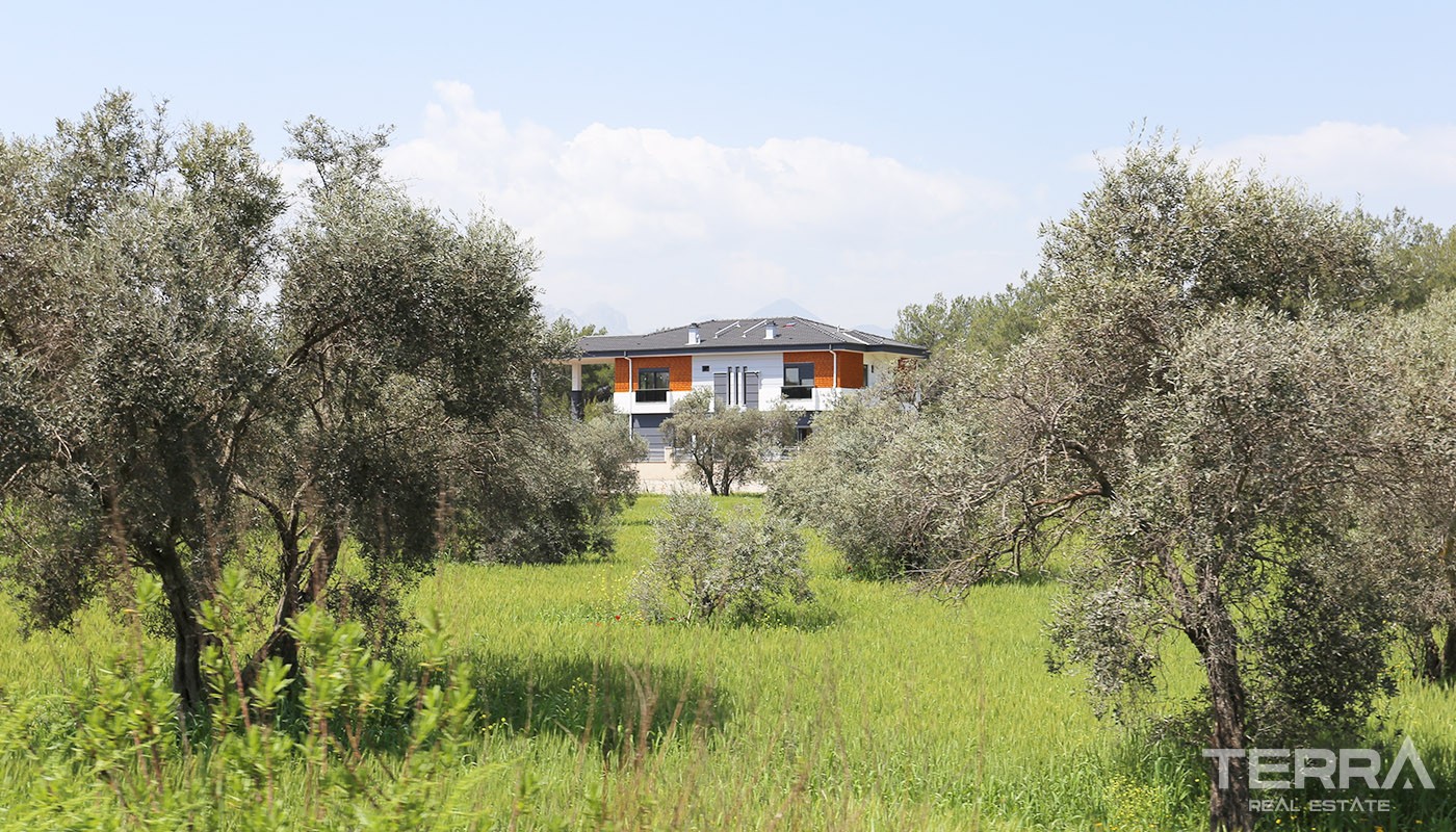 Elegant Villa for Sale in Antalya Located only 500 m to the Beltway - 24405