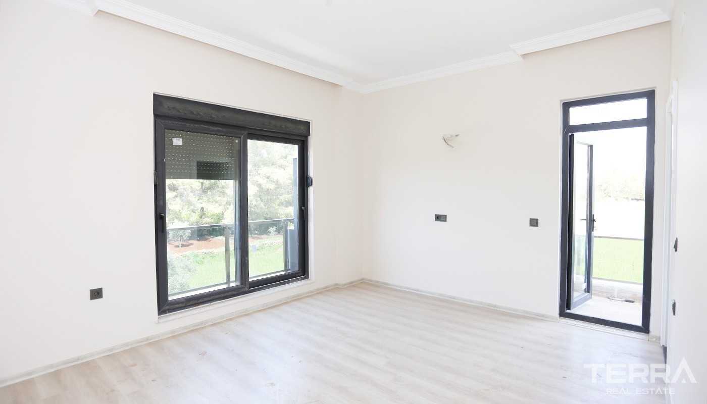 Elegant Villa for Sale in Antalya Located only 500 m to the Beltway - 24415