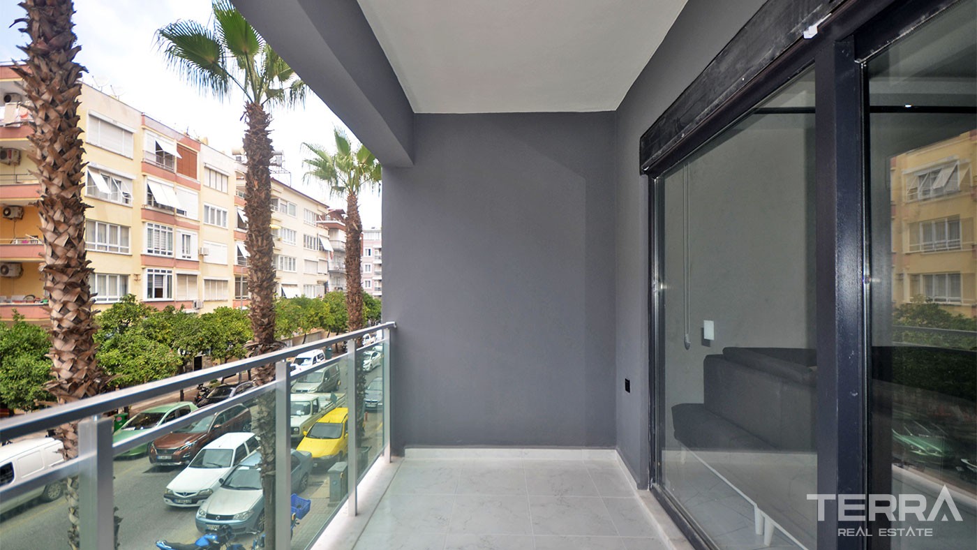 Apartments for Sale in Alanya City Center 50 m to the Beach - 28453