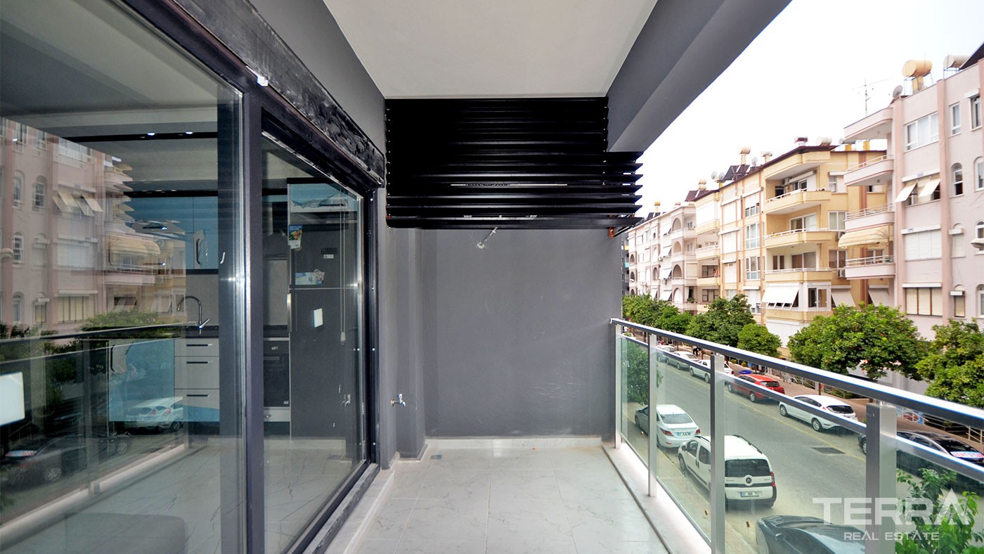 Apartments for Sale in Alanya City Center 50 m to the Beach - 28456