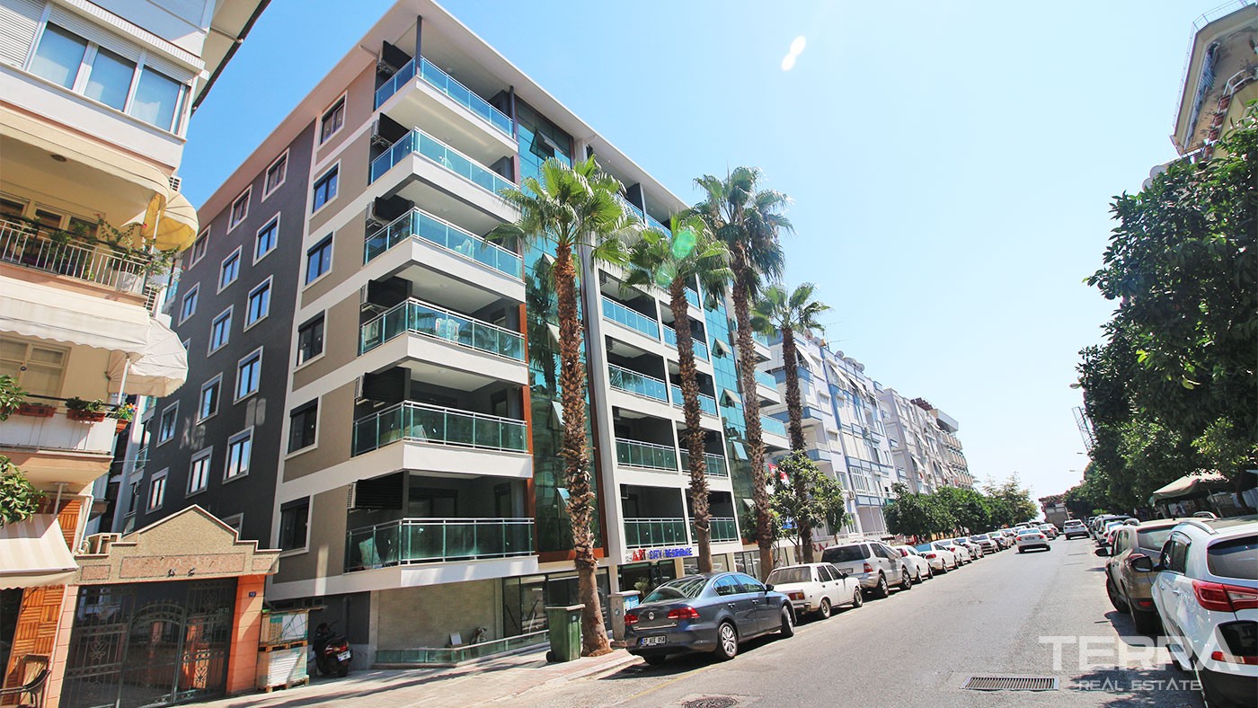 Apartments for Sale in Alanya City Center 50 m to the Beach - 28713
