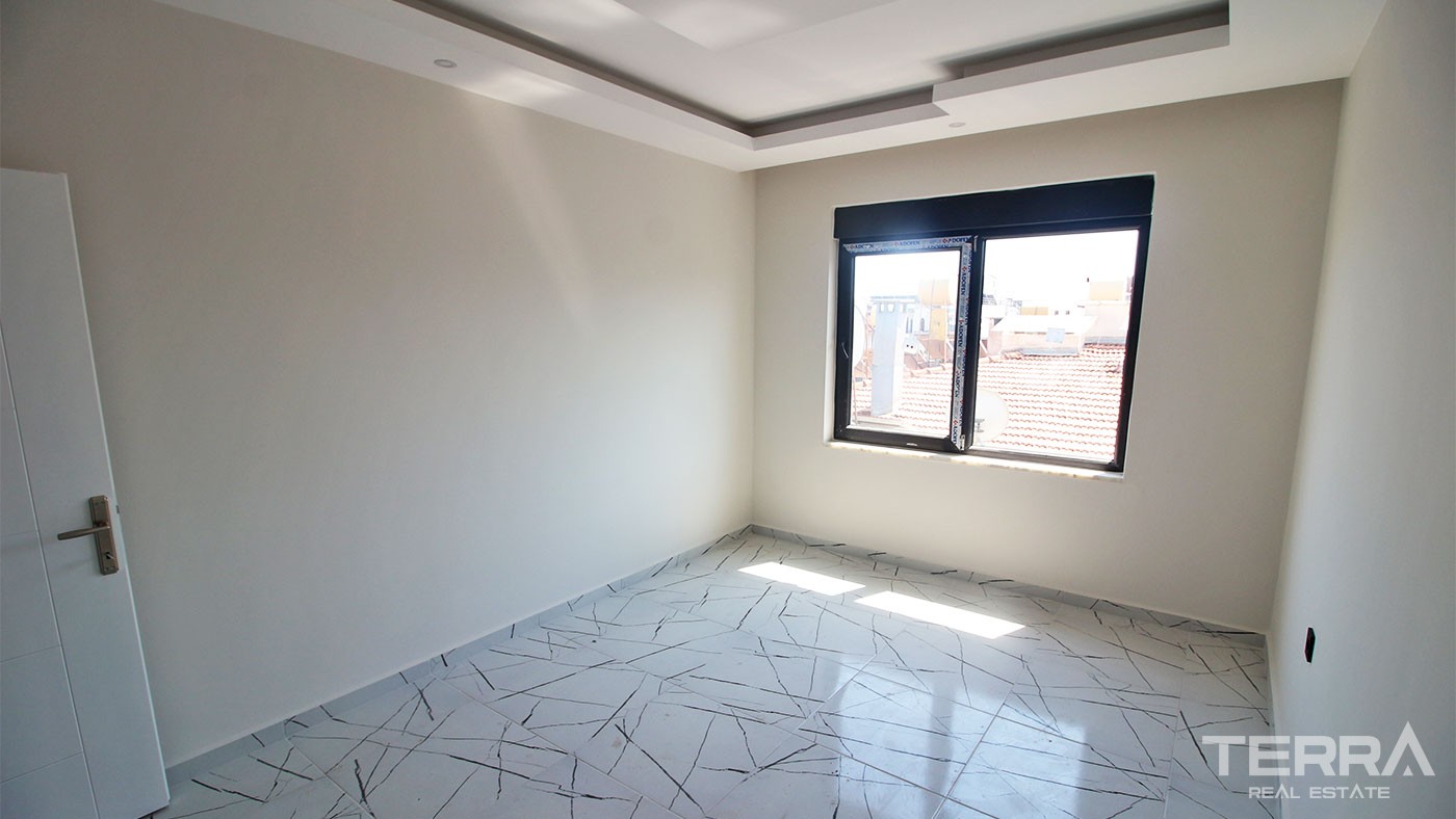 Apartments for Sale in Alanya City Center 50 m to the Beach - 28714