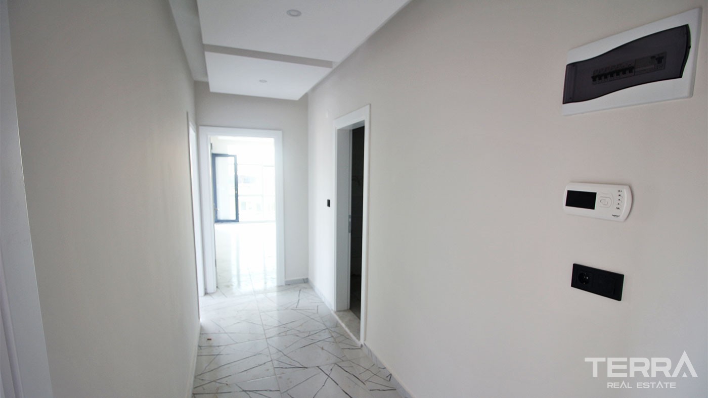 Apartments for Sale in Alanya City Center 50 m to the Beach - 28722