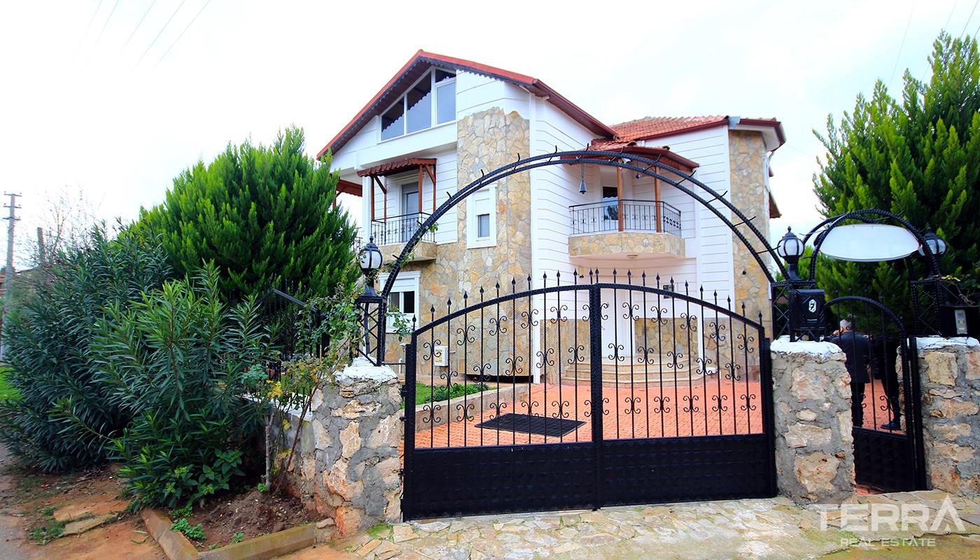 Fully Equipped Villa With Fruit Garden in Antalya Döşemealtı - 24851