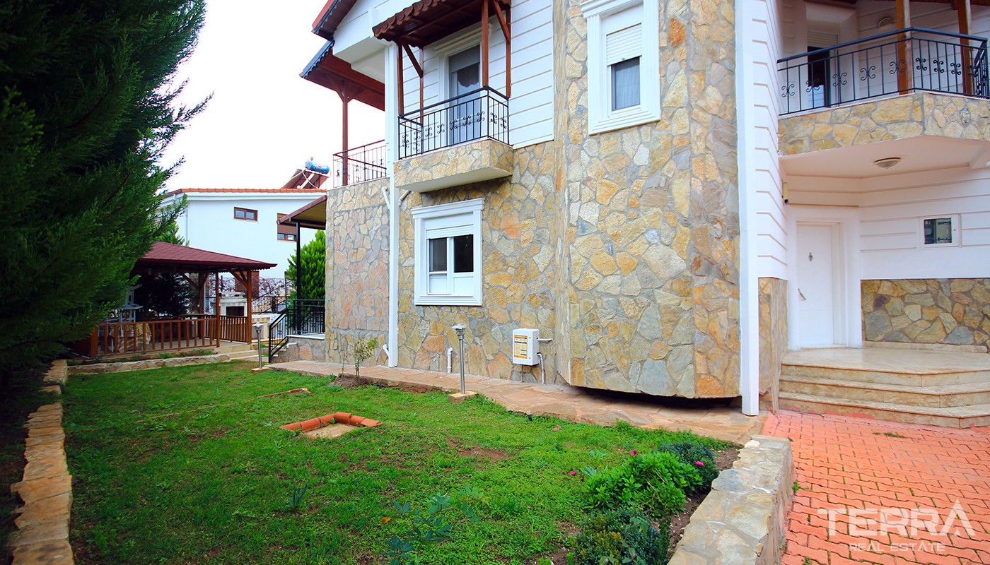 Fully Equipped Villa With Fruit Garden in Antalya Döşemealtı - 24852