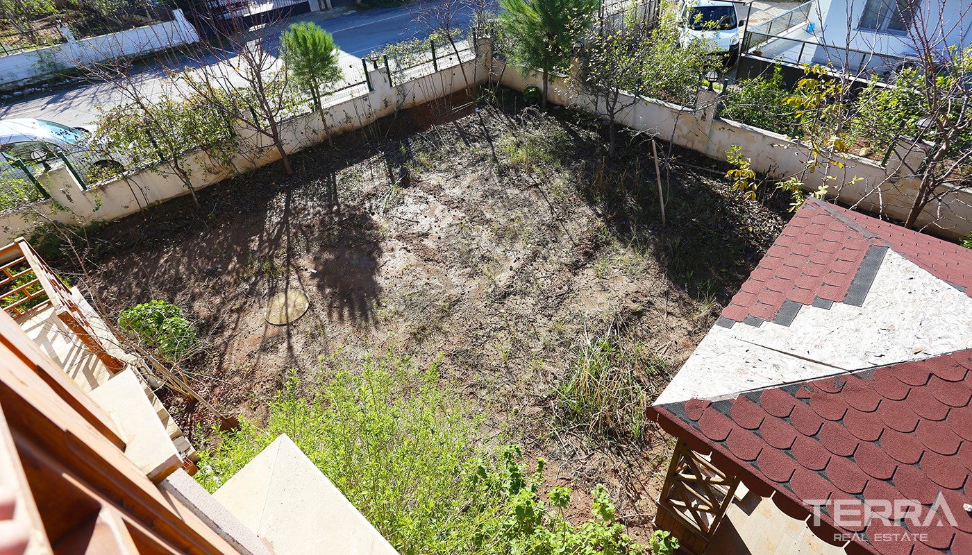 Authentic Turkish Villa for Sale in Antalya Kepez with Great Location - 25007