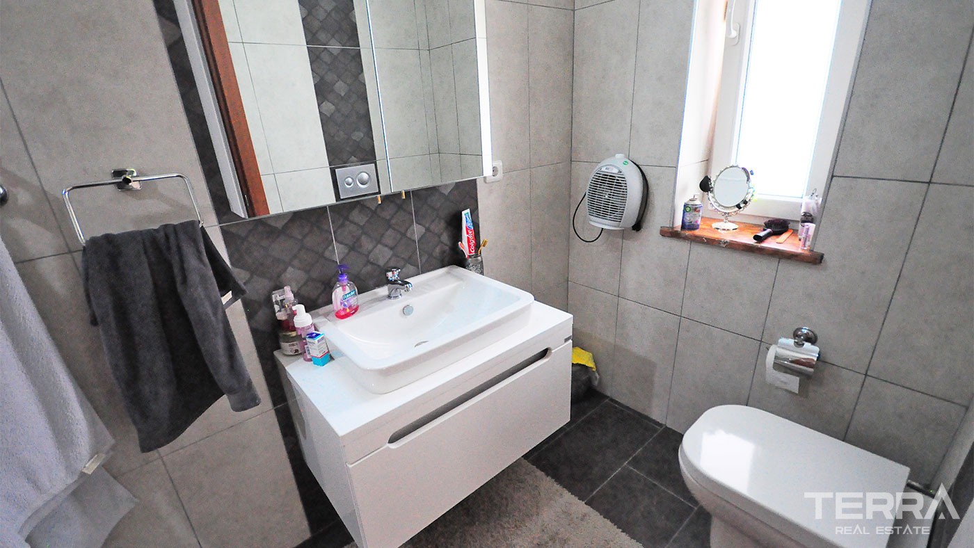 Detached Villa for Sale Located in Kemer City Center with Private Pool - 25018