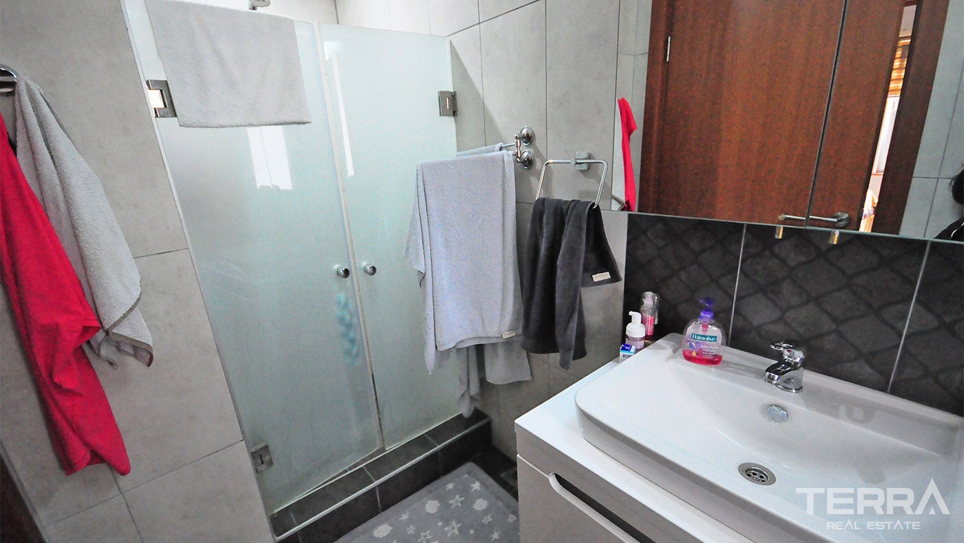Detached Villa for Sale Located in Kemer City Center with Private Pool - 25019