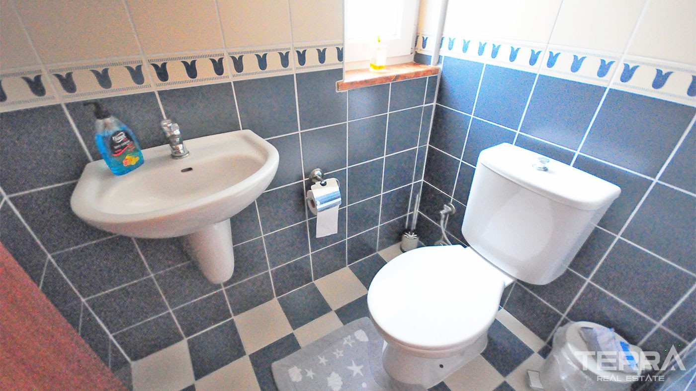 Detached Villa for Sale Located in Kemer City Center with Private Pool - 25028