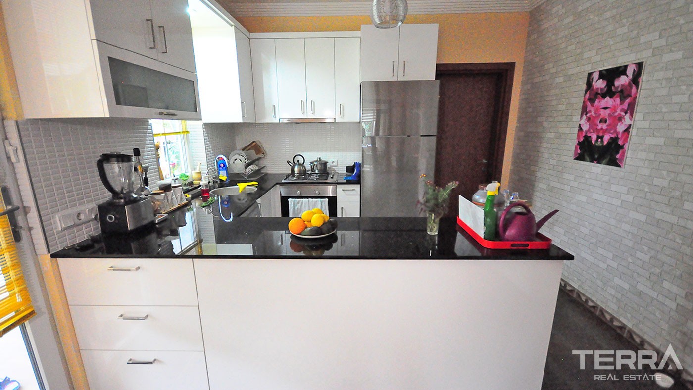 Detached Villa for Sale Located in Kemer City Center with Private Pool - 25030